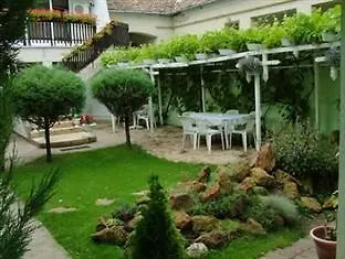 Hotel Peterfia Panzio